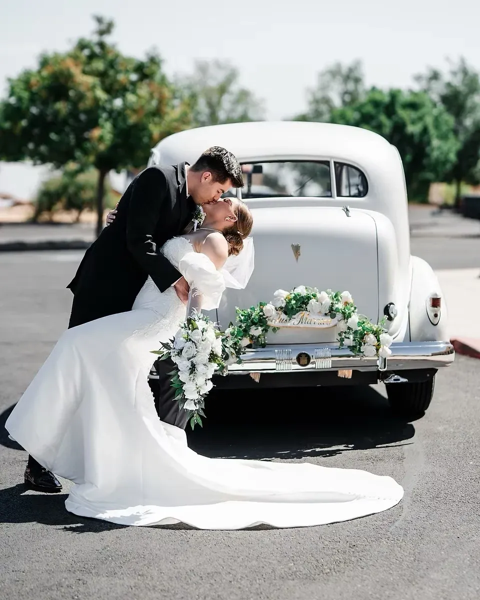 White 1937 Cadillac Fleetwood Series 70 exterior, photo 4 for wedding car rental