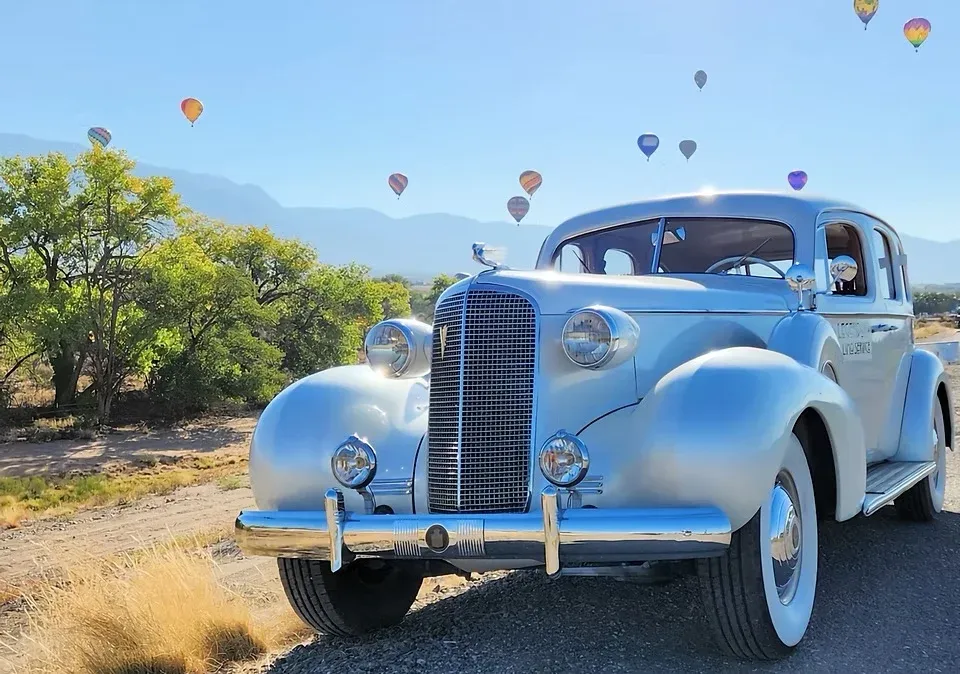White 1937 Cadillac Fleetwood Series 70 for wedding car rental