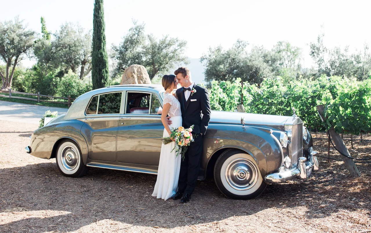 1958 Silver Rolls Royce Silver Cloud I exterior, photo 4 for wedding car rental