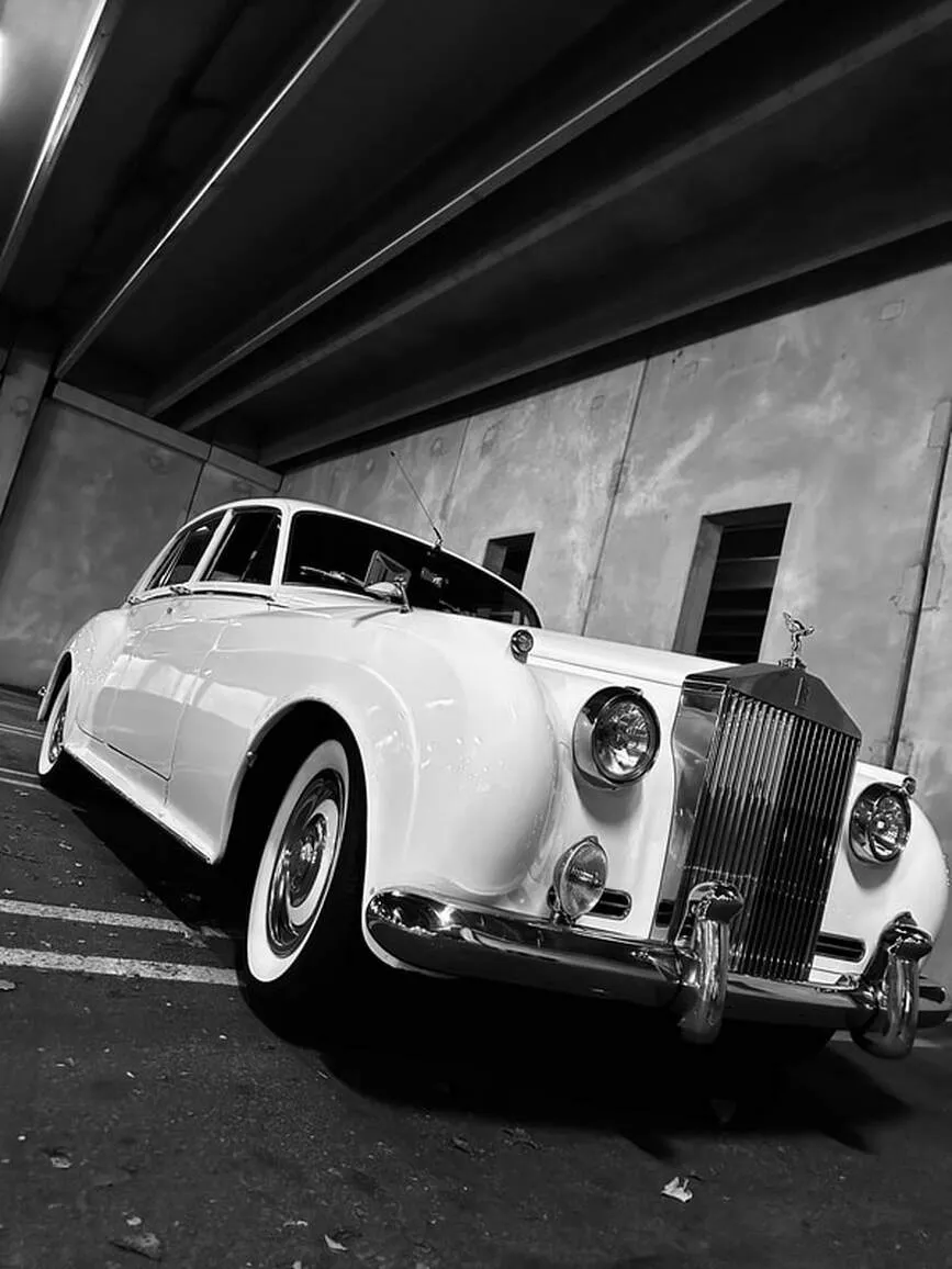 1959 Rolls Royce Silver Cloud exterior, photo 6 for wedding car rental