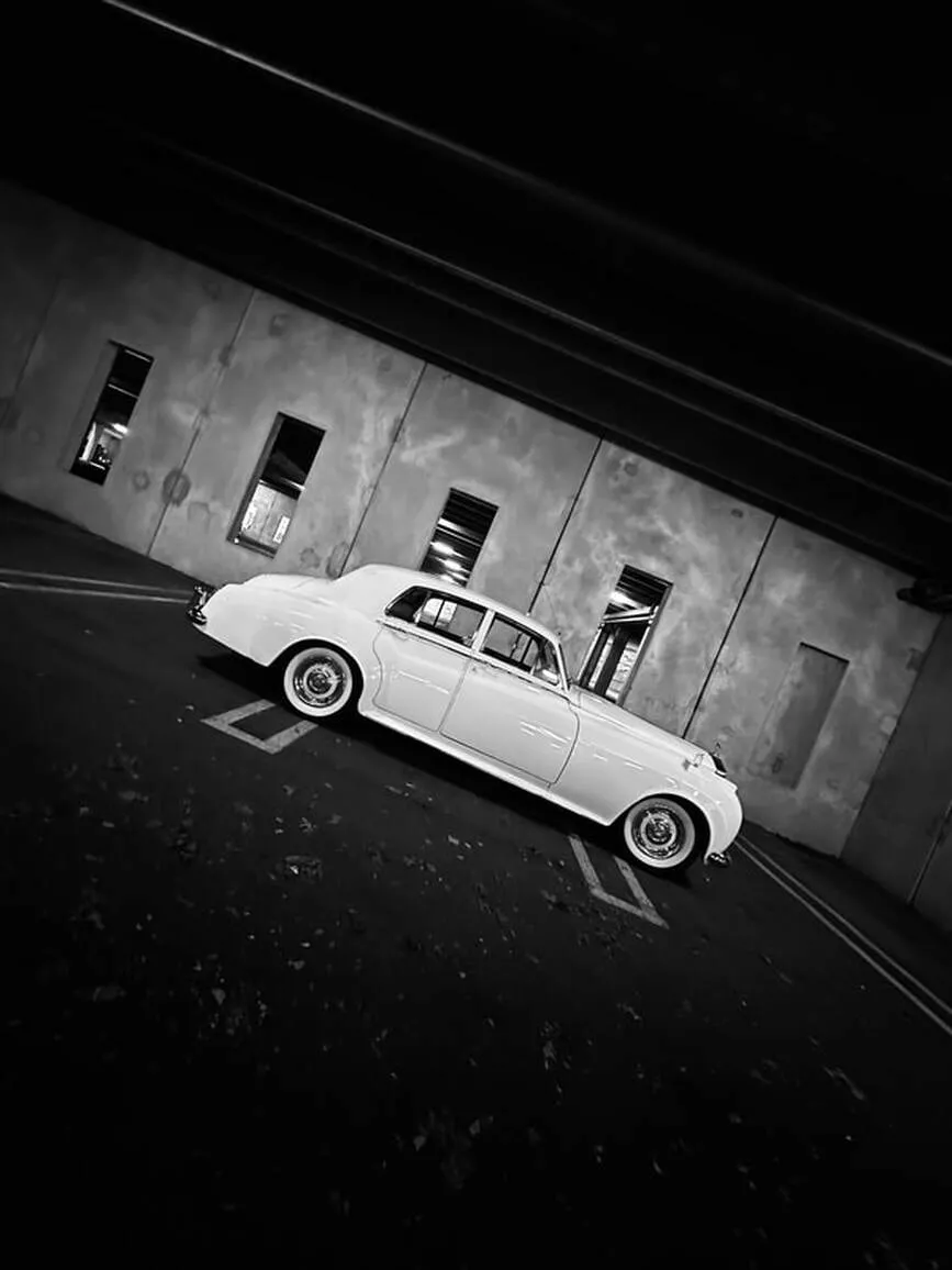 1959 Rolls-Royce Silver Cloud exterior, photo 7 for wedding car rental