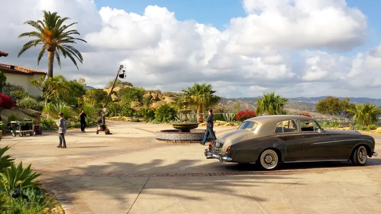 Gray 1963 Rolls Royce Silver Cloud III exterior, photo 6 for wedding car rental