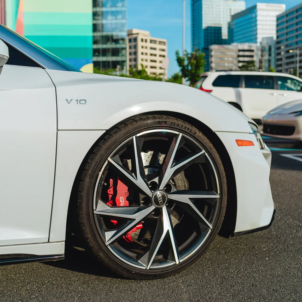 Silver 2022 Audi R8 V10 Spyder Iblis, photo 7 for sports car rental