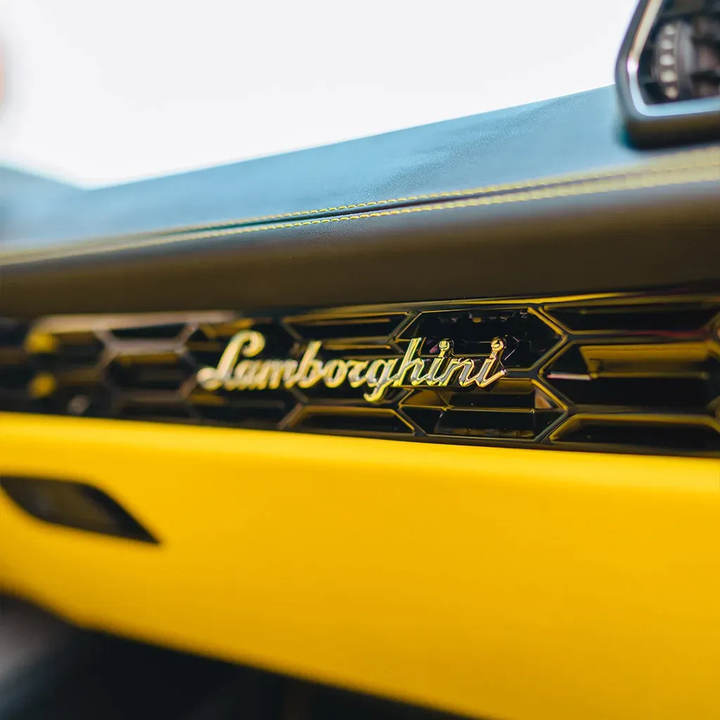 Gold 2022 Lamborghini Huracan EVO Giallo Orion, photo 6 for sports car rental