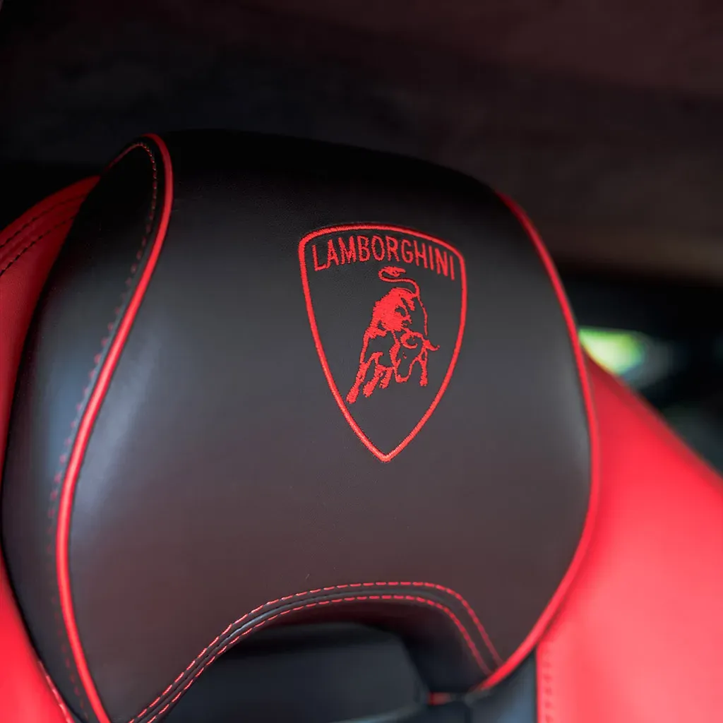 Red 2022 Lamborghini Huracan EVO Rosso Mars, photo 10 for sports car rental