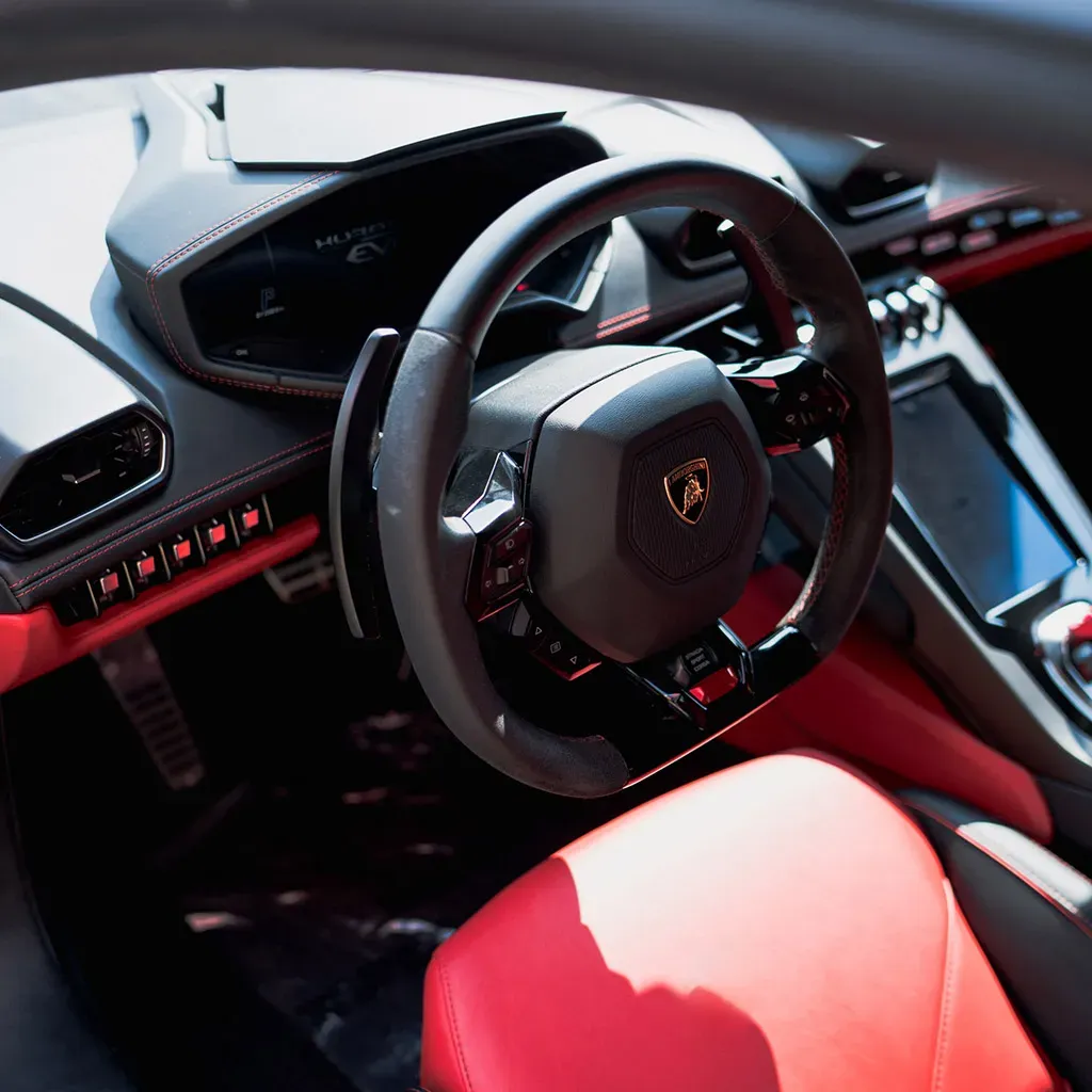 Red 2022 Lamborghini Huracan EVO Rosso Mars, photo 2 for sports car rental