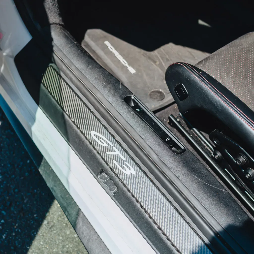 Gray 2022 Porsche 911 GT3, photo 11 for sports car rental