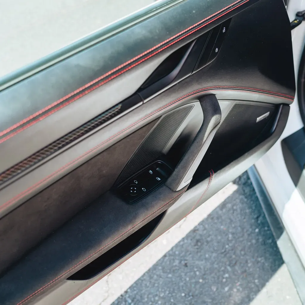 Gray 2022 Porsche 911 GT3, photo 12 for sports car rental