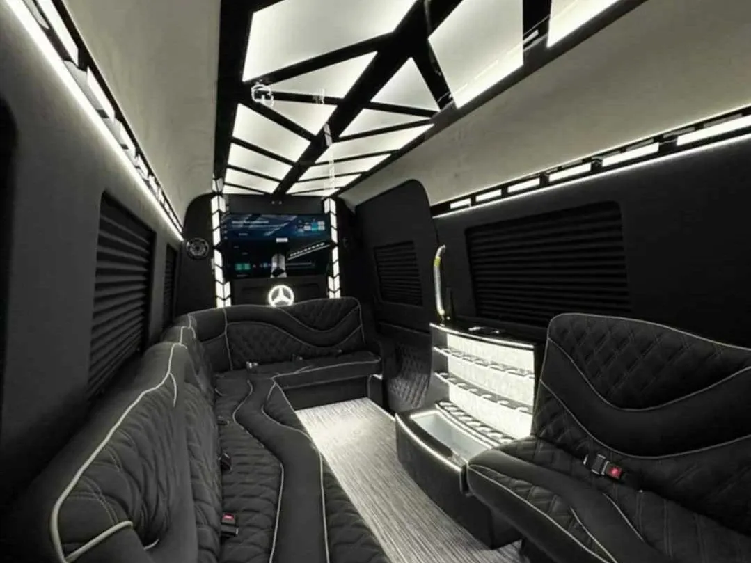 2026 Mercedes-Benz Sprinter Limousine (Sylvester), black (2)