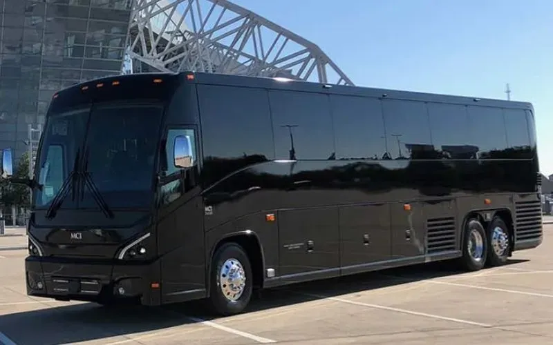 40 Passenger Motor Coach 40 Passenger Motor Coach for charter bus rental