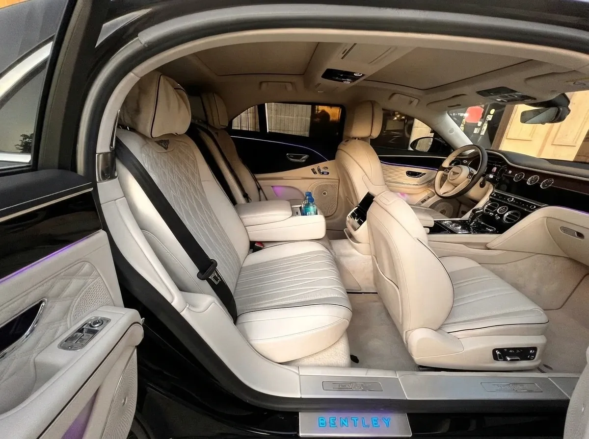 Bentley Mulsanne, black (4)