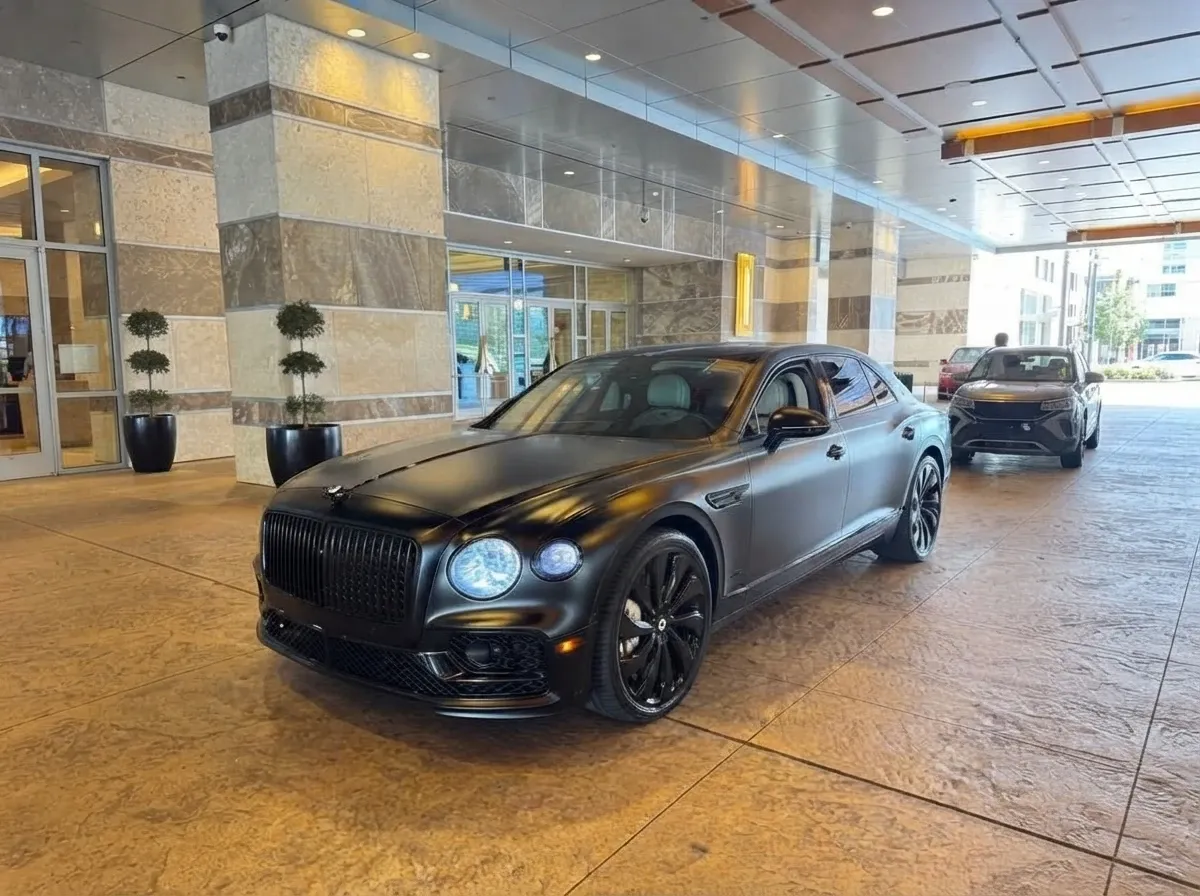 Bentley Mulsanne, black – for rent