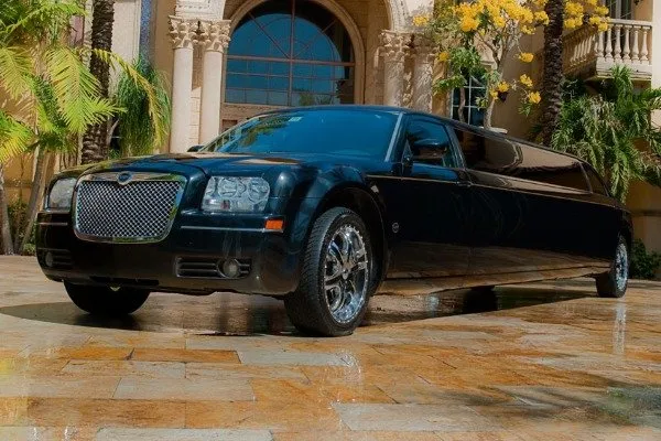 Black Chrysler 300 Stretch Limousine Black Chrysler 300 Stretch Limousine for limo rental