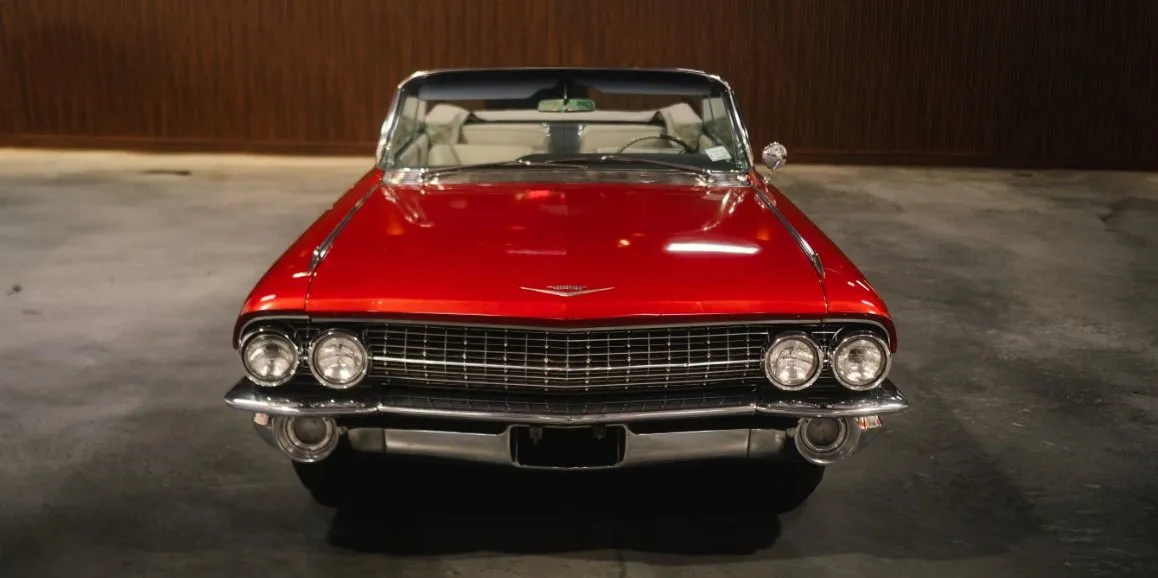 Red Cadillac Deville 1960 (Vintage) for wedding car rental Red Cadillac Deville 1960 (Vintage) for wedding car rental