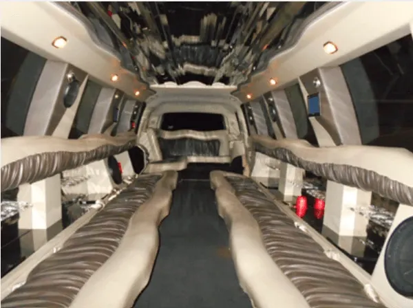 Cadillac Escalade Limousine, white (3)