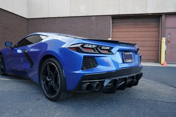 Chevrolet Corvette C8 Stingray — Self Drive, photo 4 for sports car rental