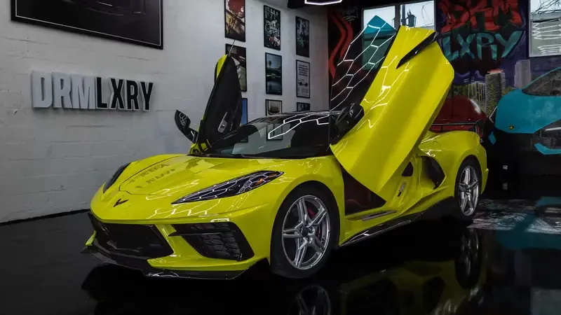 Chevrolet Corvette Stingray — Yellow Chevrolet Corvette Stingray — Yellow for sports car rental
