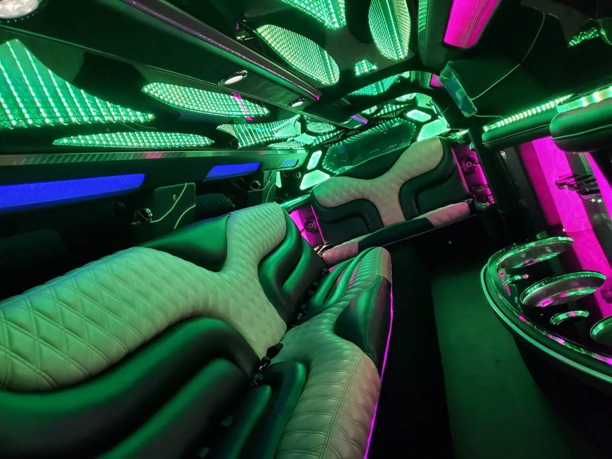 Chrysler 300 Jet Doors interior with LED accent lighting and LED ceiling lighting for limo rental