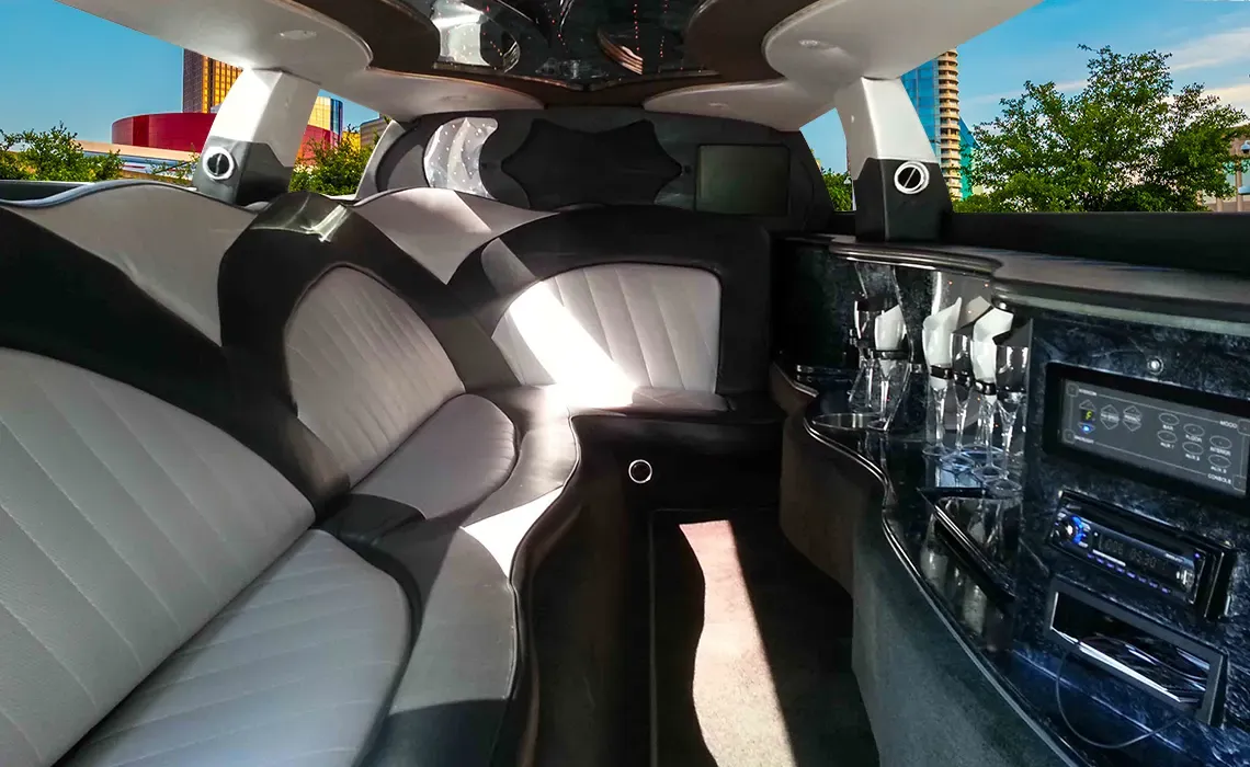 Chrysler 300 Stretch Limousine — 10 Passengers for limo rental