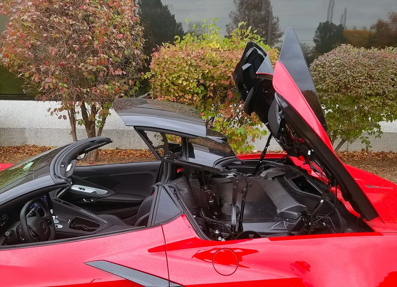 Corvette Convertible, red (6)