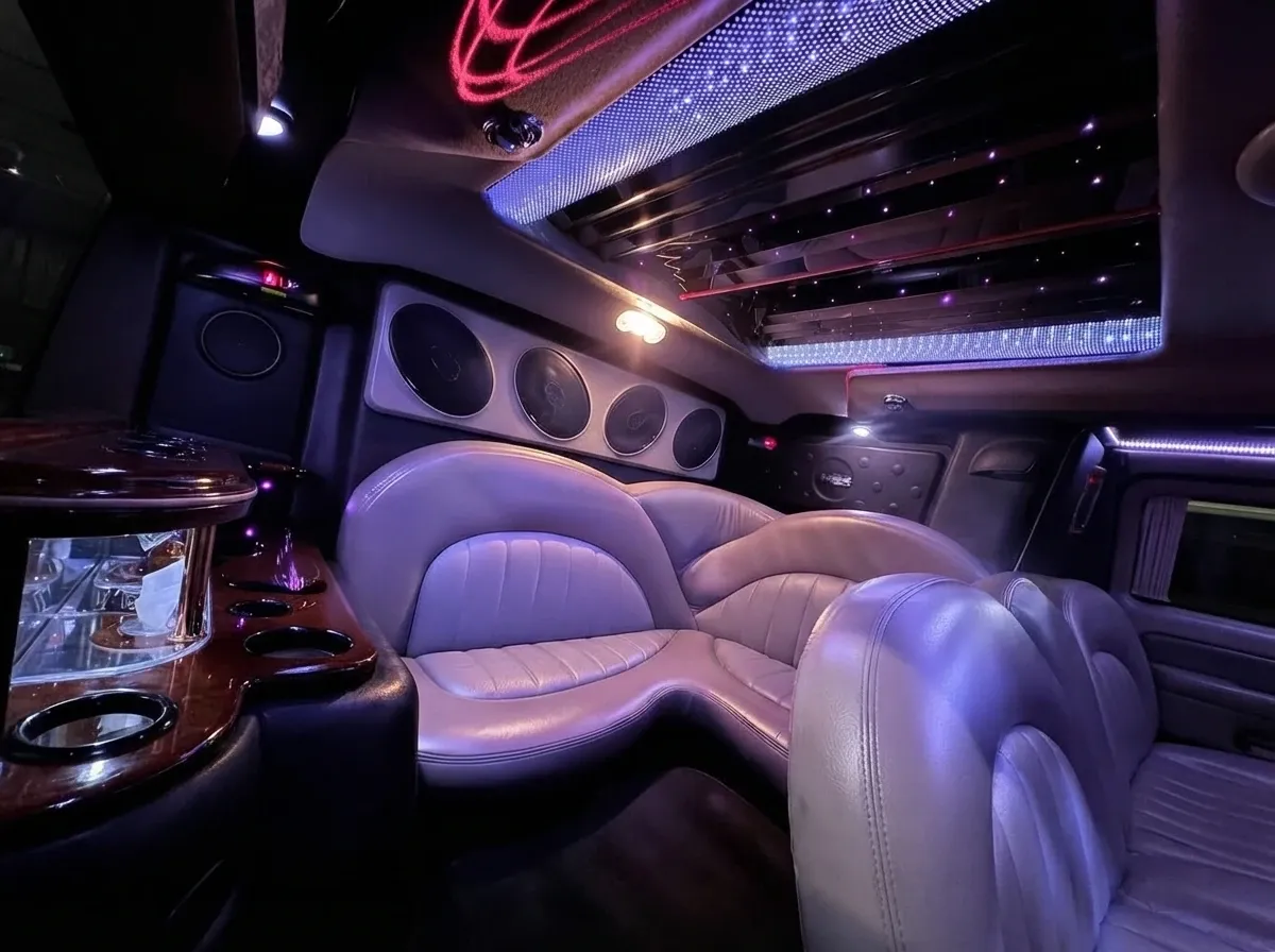 H2 Hummer, white (8)