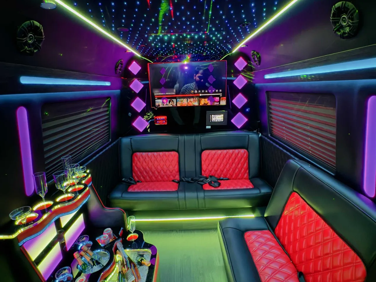 Limousine Sprinter, black – for rent
