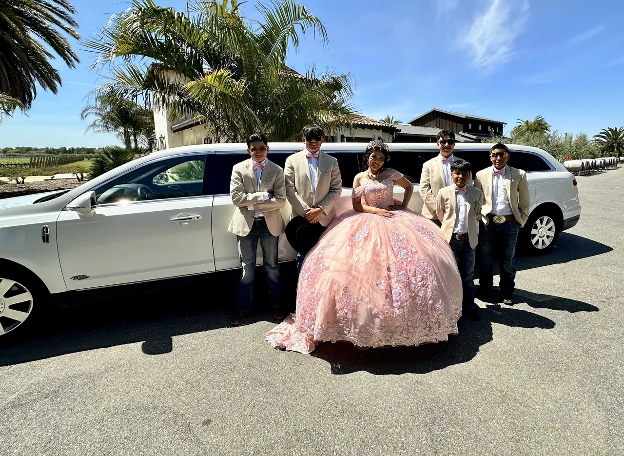 White Lincoln MKT Limo exterior for limo rental