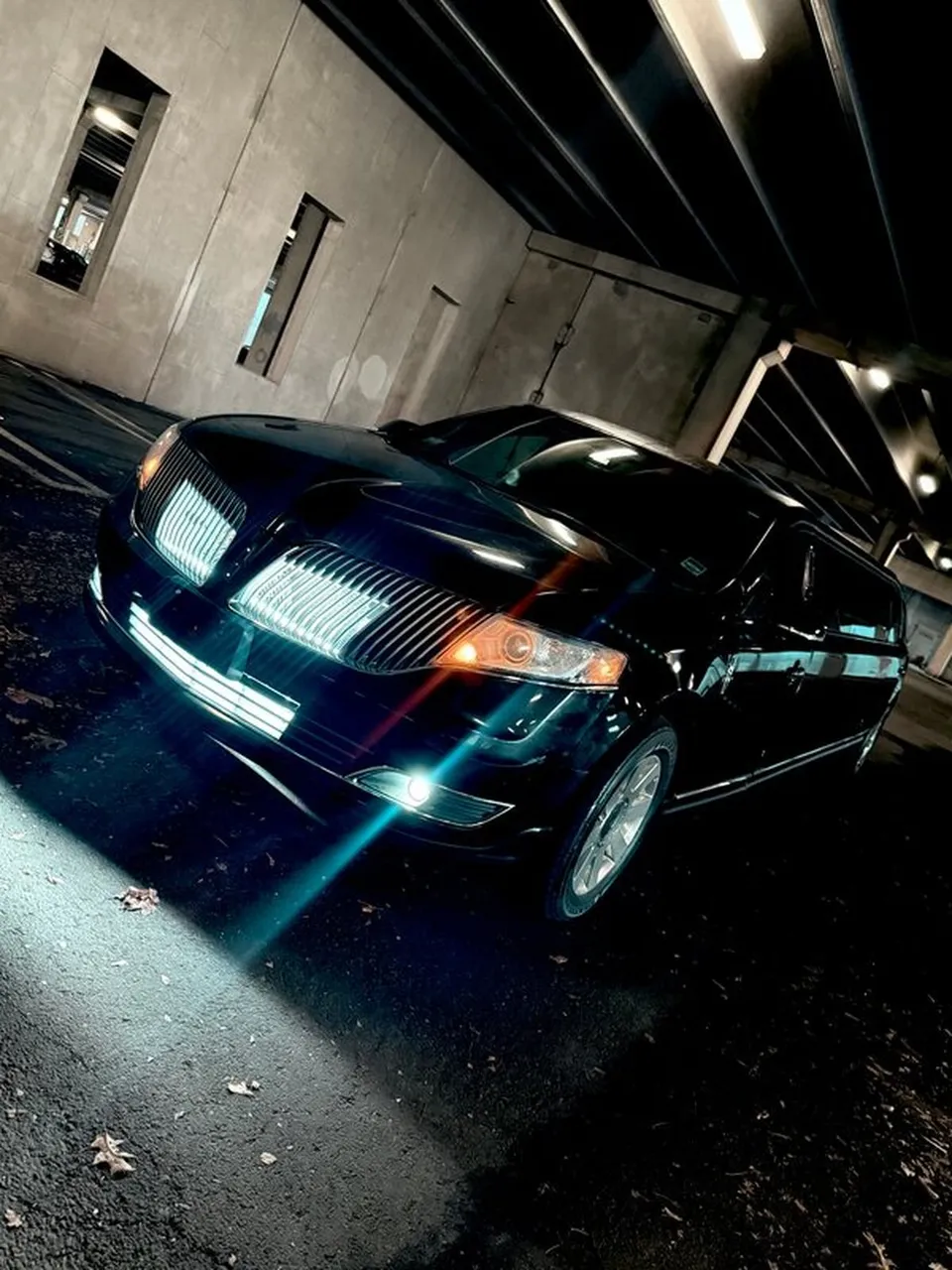 Black Lincoln MKT Limousine exterior for limo rental