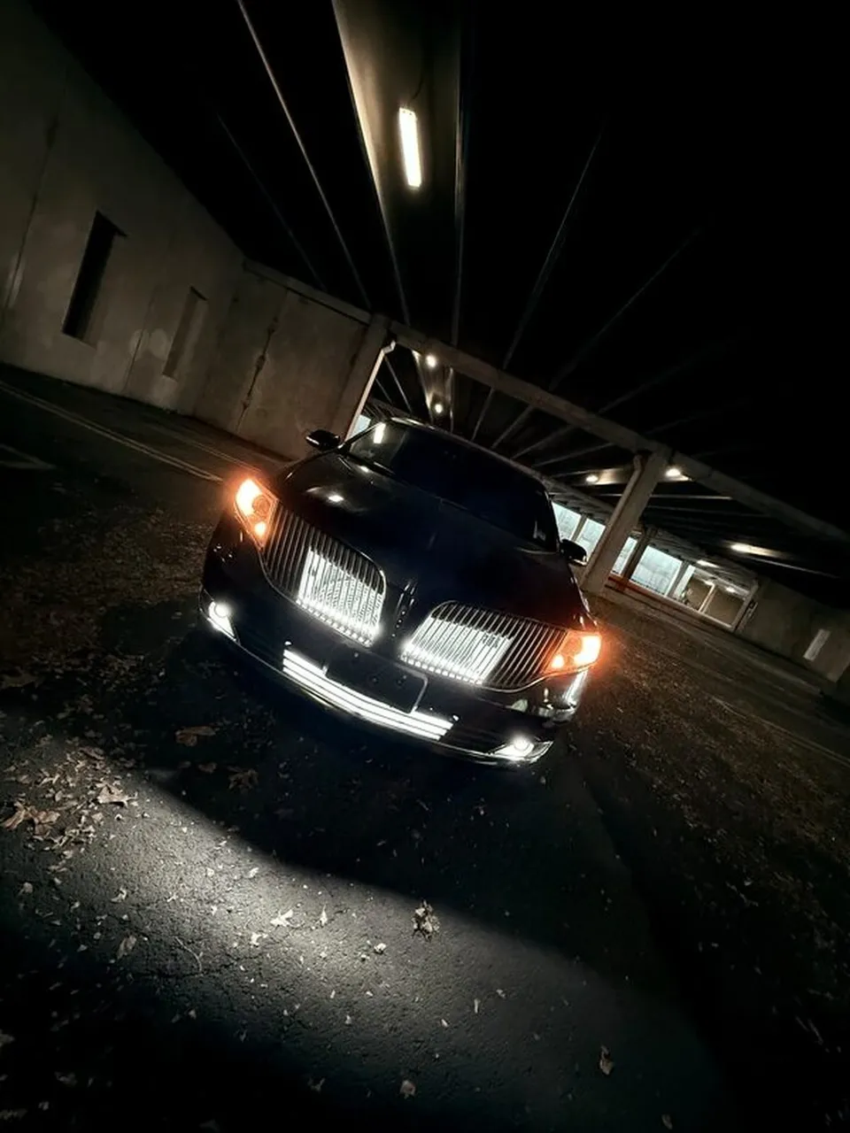 Black Lincoln MKT Limousine exterior, photo 8 for limo rental