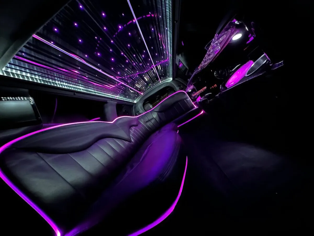 Lincoln Town Car Limousine interior with LED accent lighting, LED ceiling lighting and starlight or fiber-optic ceiling, photo 10 for limo rental