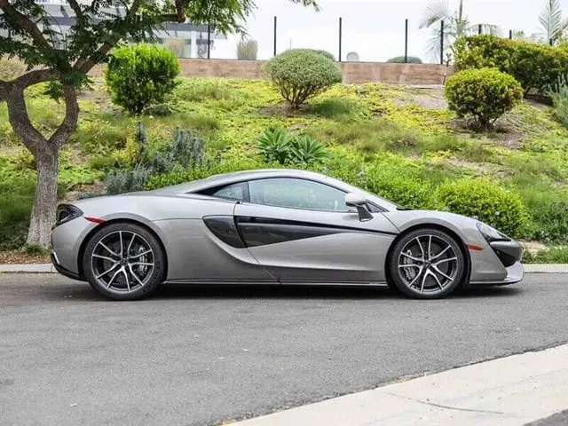 McLaren 570S, silver (3)