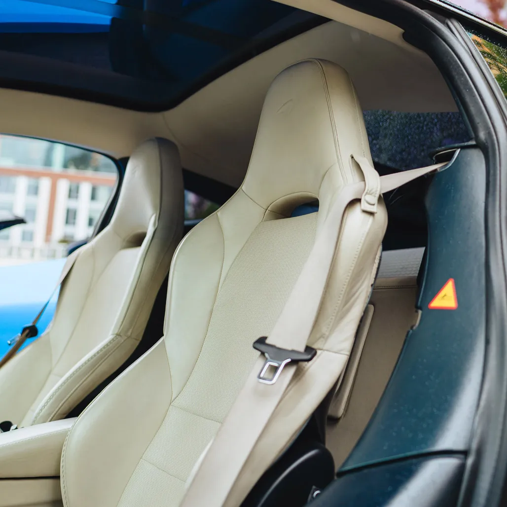 McLaren GT Aurora Blue, photo 3 for sports car rental