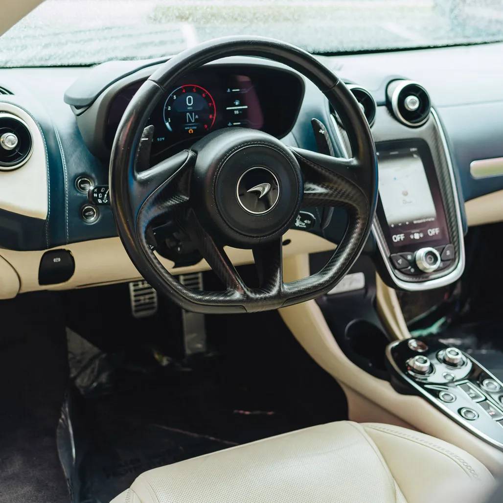 McLaren GT Aurora Blue, photo 5 for sports car rental