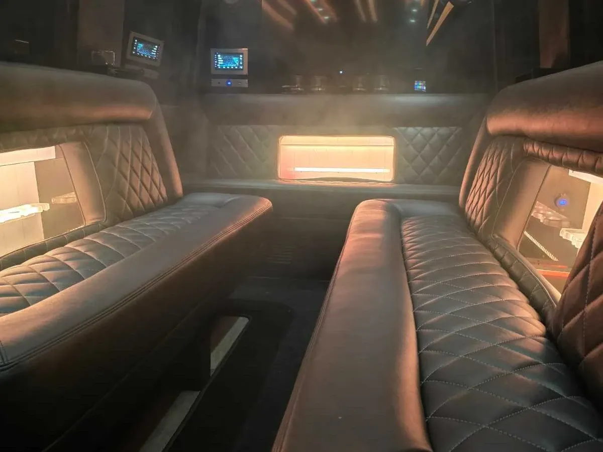 Mercedes-Benz Limousine Sprinter, black (3)