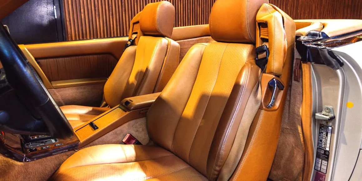 Mercedes Benz SL500 interior, photo 6 for wedding car rental