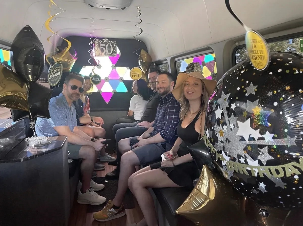 Mercedes-Benz Sprinter Limousine, black – for rent
