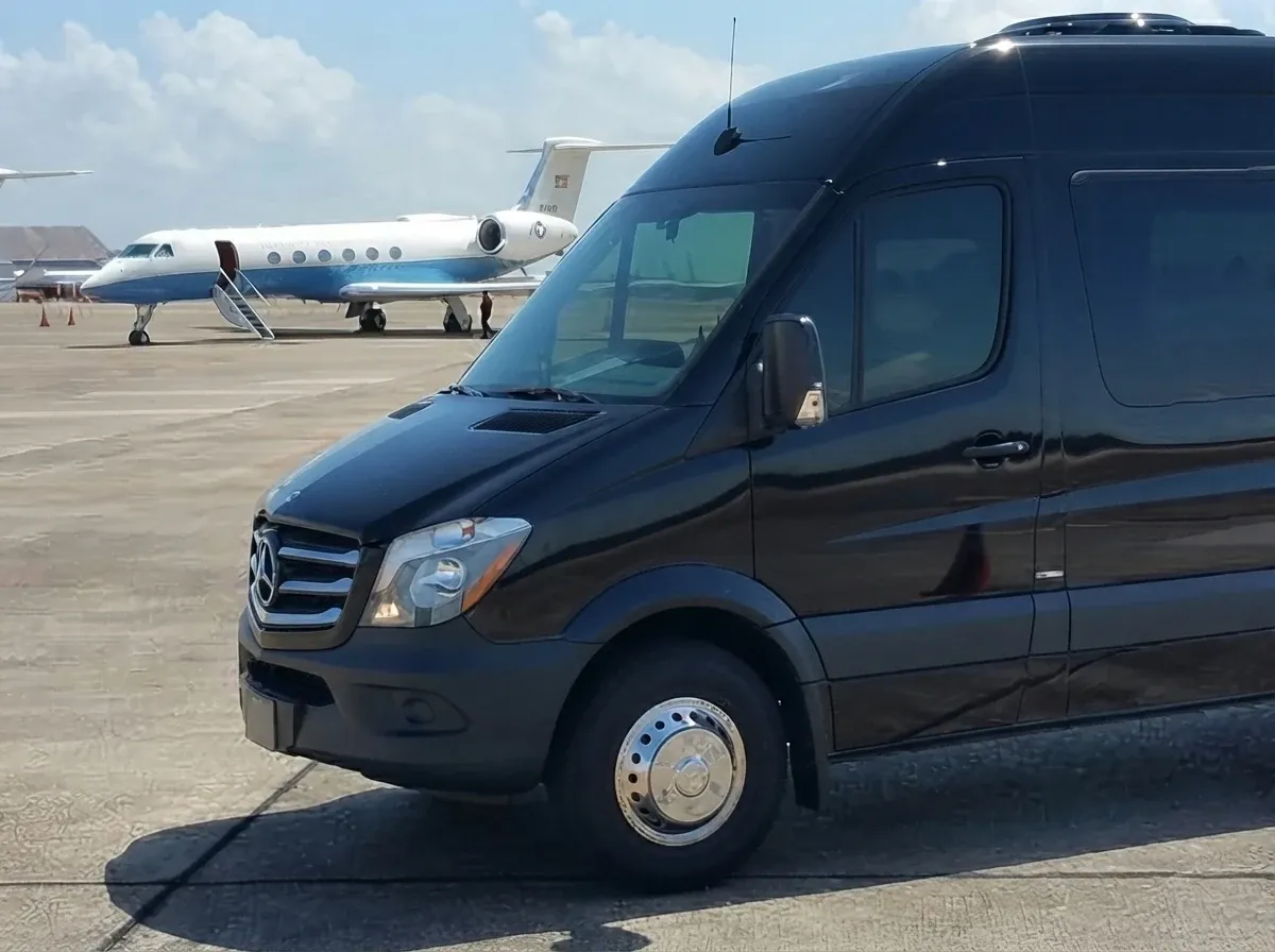 Mercedes-Benz Sprinter Limousine, black (6)