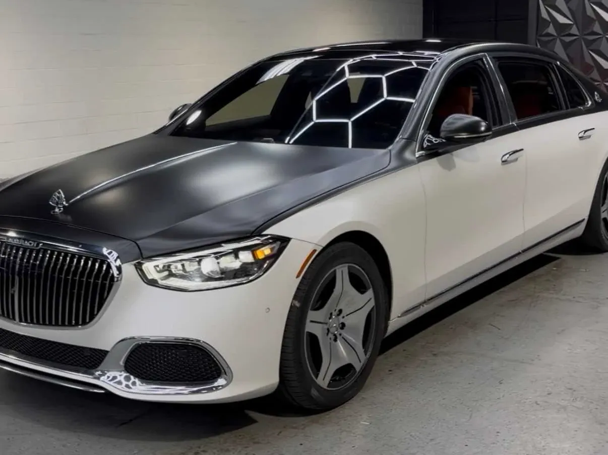 Mercedes-Maybach S580, white – for rent