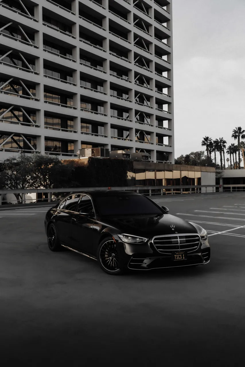 Black Mercedes S Class exterior, photo 3 for wedding car rental