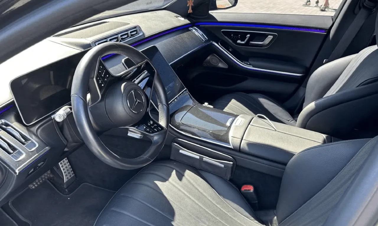 Mercedes S Class interior, photo 6 for wedding car rental
