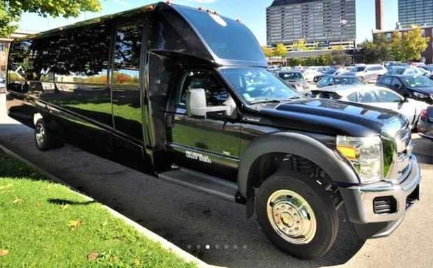 Mini Coach Limousine Bus Mini Coach Limousine Bus, black – tinted windows