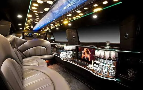 White Lincoln MKT Limousine cabin