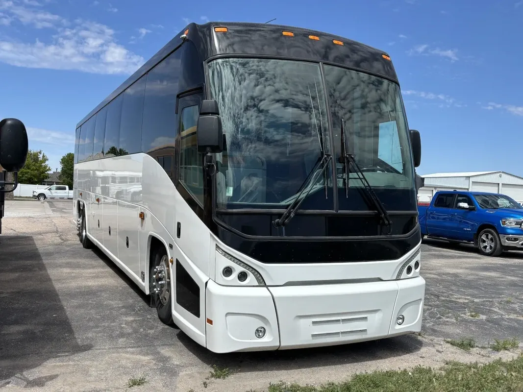 Motor Coach Luxury (Cloth Seats), photo 3 for charter bus rental