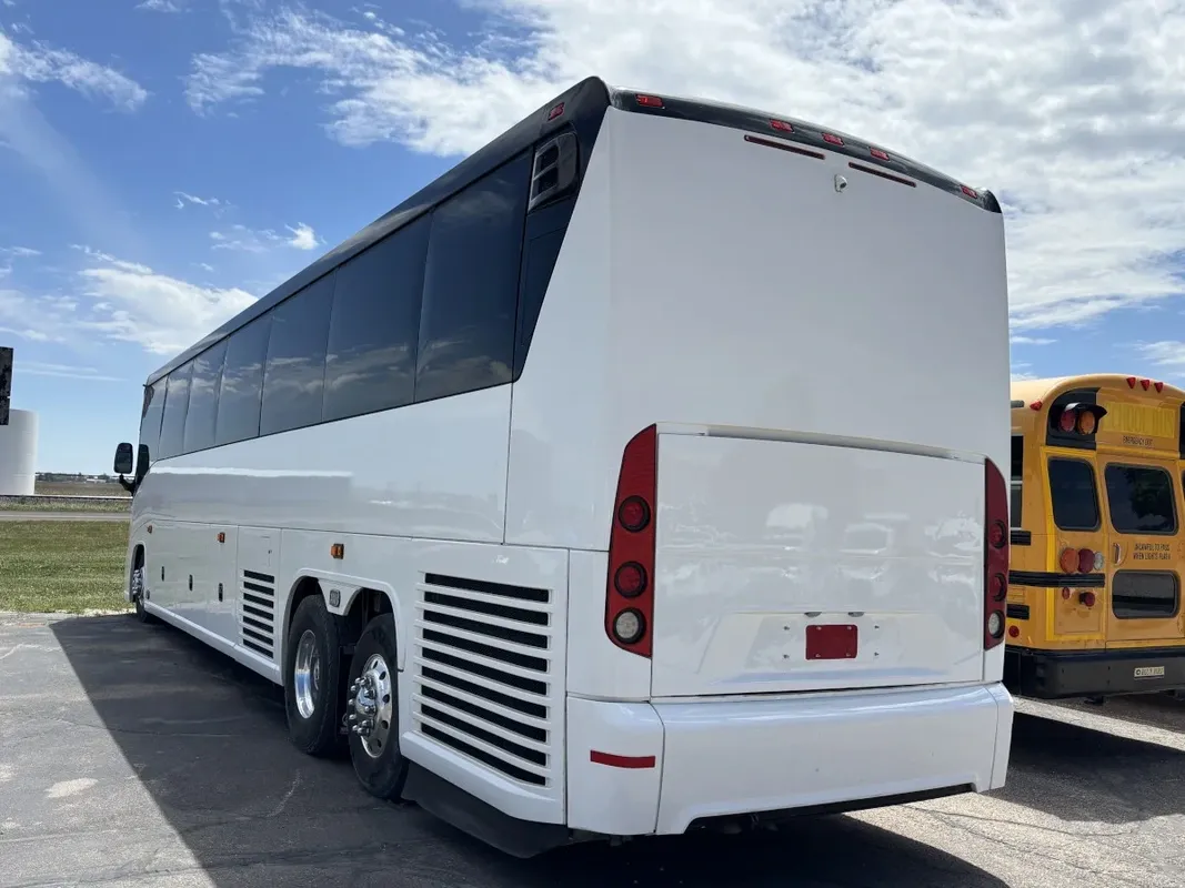 Motor Coach Luxury (Cloth Seats), photo 5 for charter bus rental
