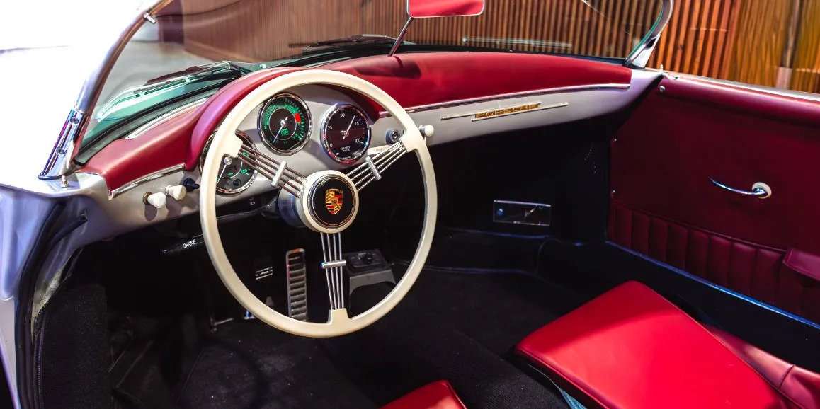 Porsche Speedster 1956 (Vintage) interior for sports car rental