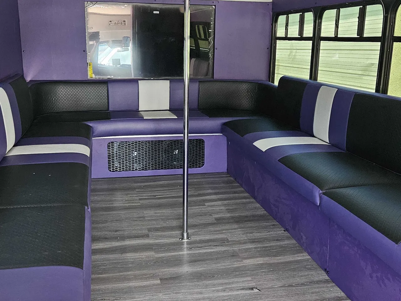 White Purple Magic Purple Magic, white – for rent