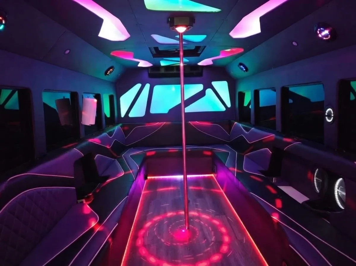 Purpleline Party Bus, white (2)