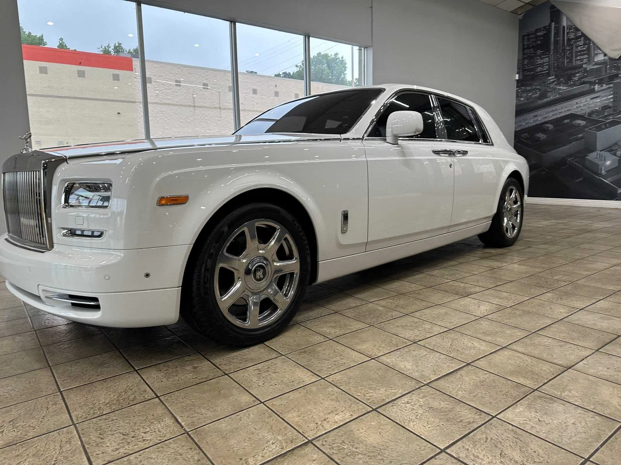 White Rolls Royce Phantom exterior for wedding car rental