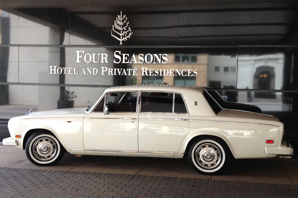 Rolls Royce Silver Shadow for wedding car rental