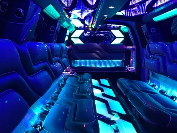 Stretch SUV Limousine – for rent